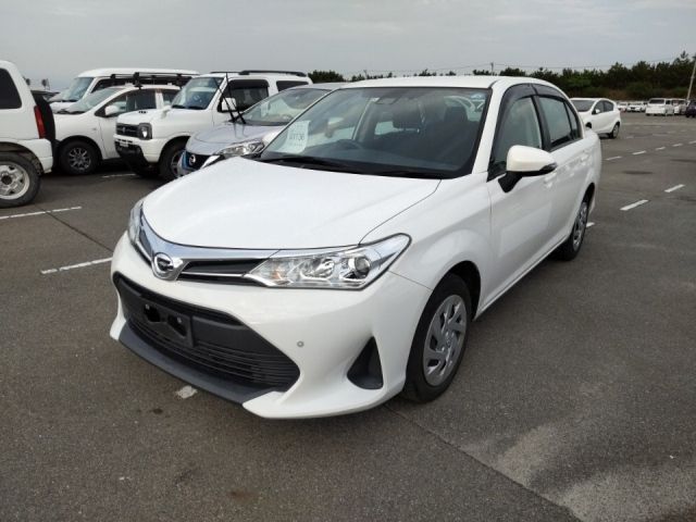 1136 Toyota Corolla axio NRE161 2018 г. (LUM Fukuoka Nyusatsu)